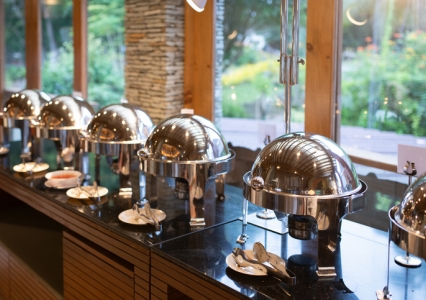 הקמה ותפעול מטבח אצל הלקוח